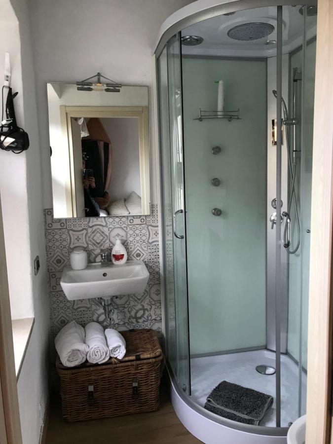 Il Gelsomino Bed & Breakfast Изео Екстериор снимка
